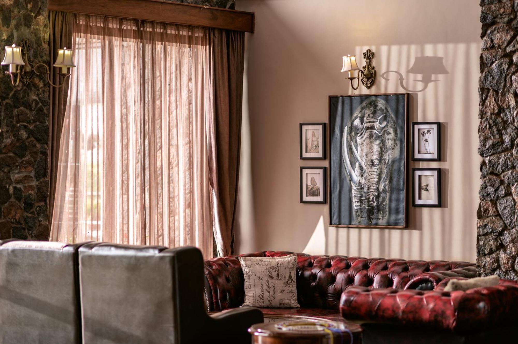 Ngorongoro Oldeani Mountain Lodge ภายนอก รูปภาพ