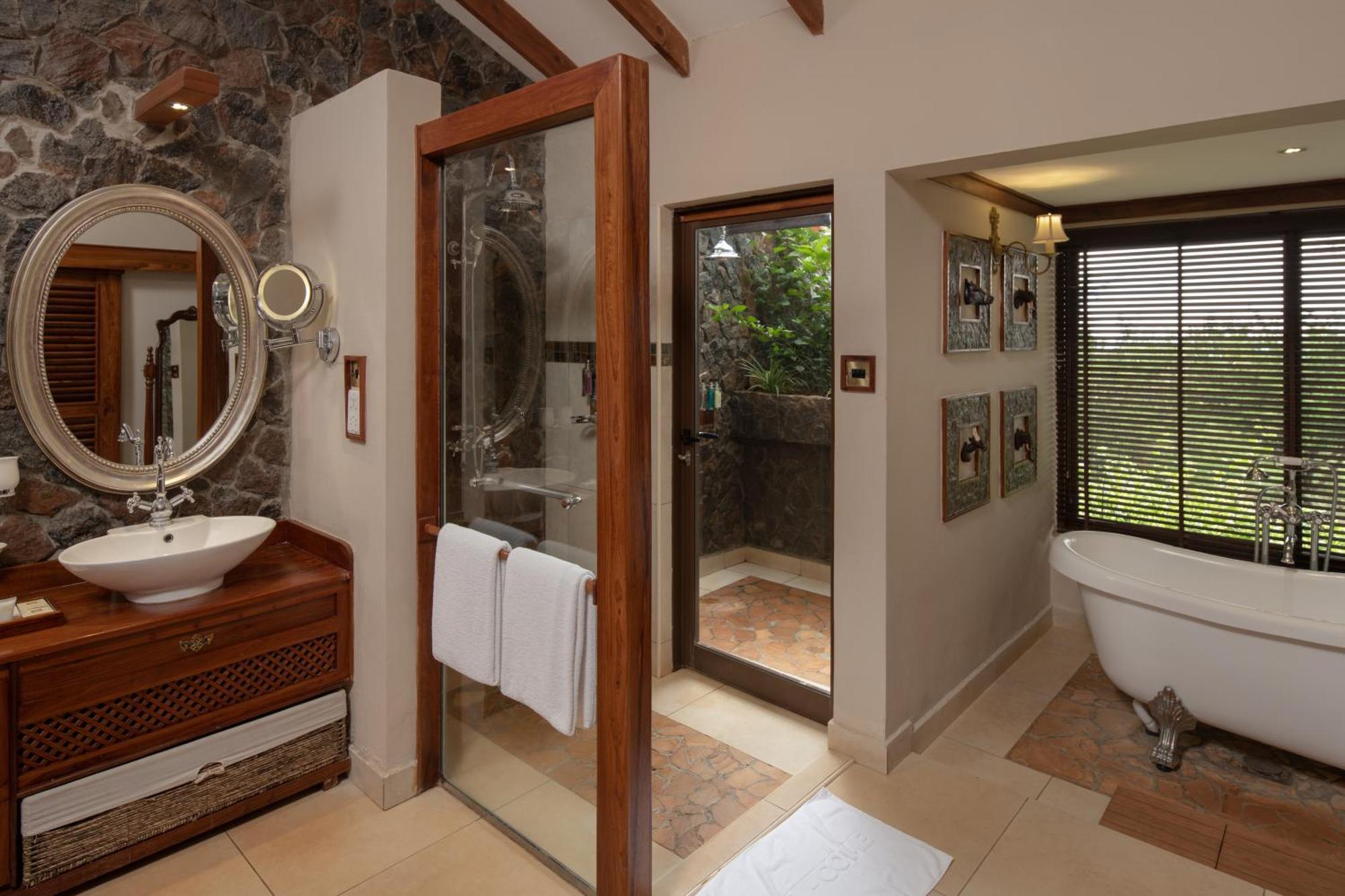 Ngorongoro Oldeani Mountain Lodge ภายนอก รูปภาพ